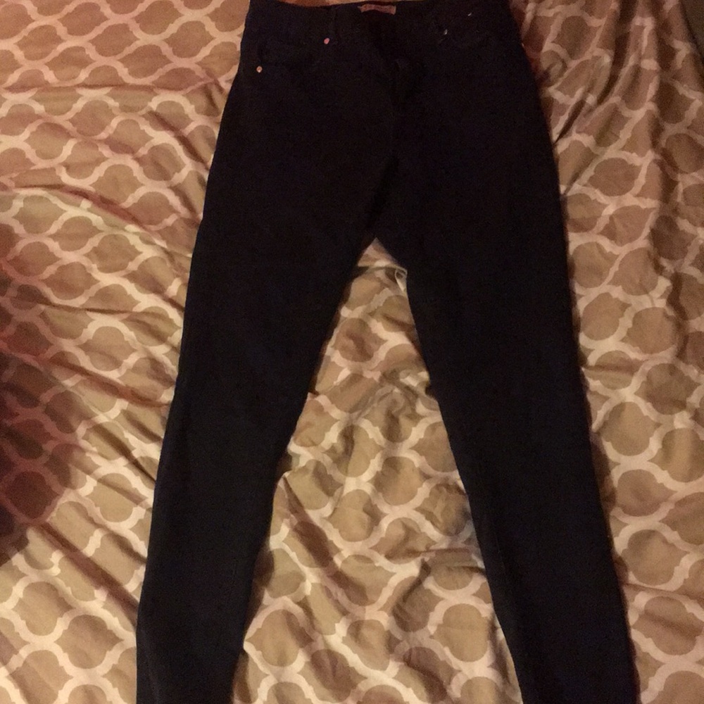 regular black pair of jeans.